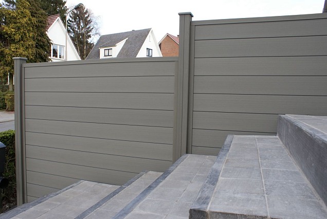 Tand en groefplank Tropical Brown lengte 180 cm met stalen verstevigingskern